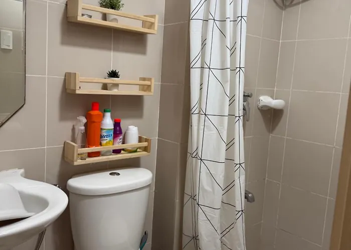 1 Bedroom Grass Tower 1a North Avenue Mmanilla Apartamento