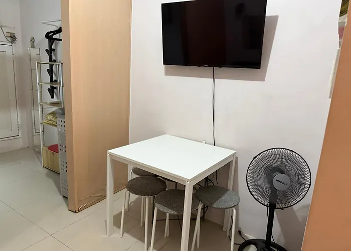 1 Bedroom Grass Tower 1a North Avenue Mmanilla